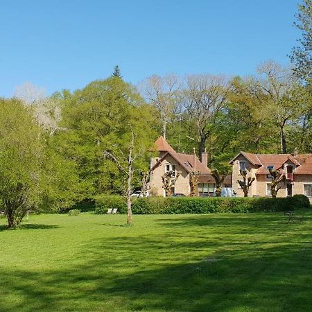 Gite Dans Un Domaine Historique Chevreuse Ngoại thất bức ảnh