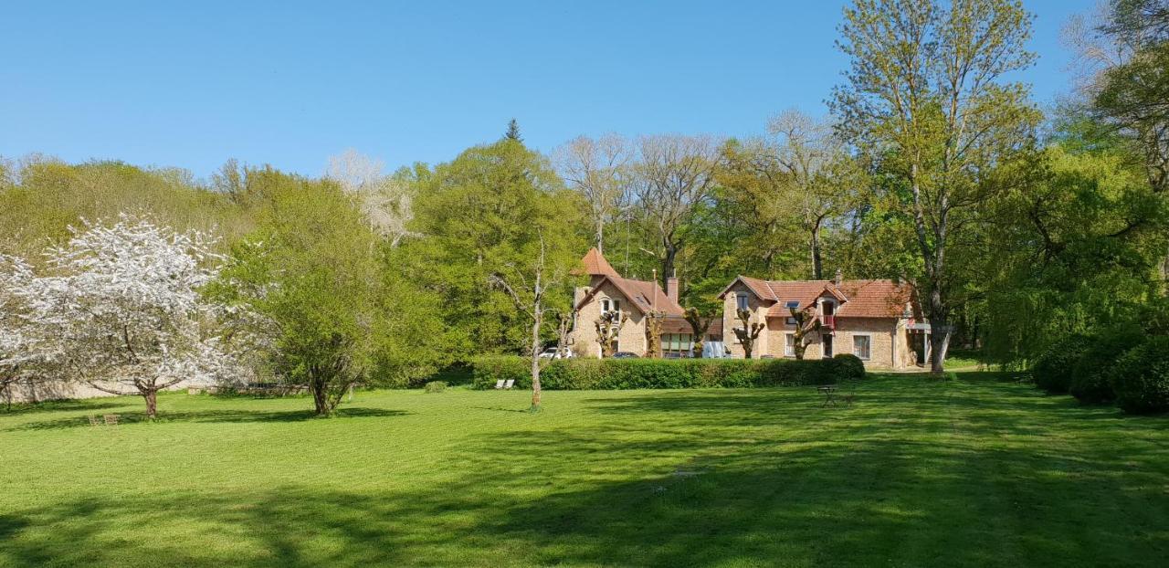 Gite Dans Un Domaine Historique Chevreuse Ngoại thất bức ảnh