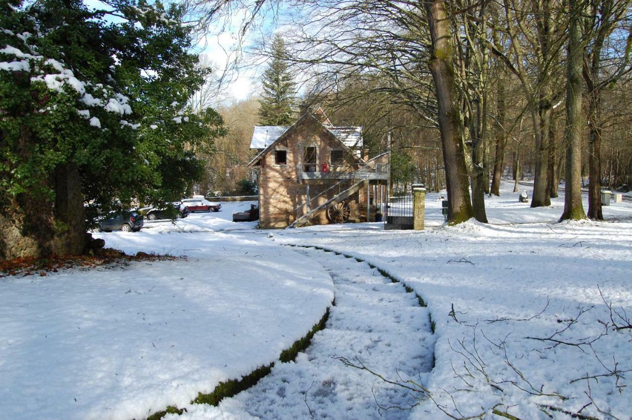 Gite Dans Un Domaine Historique Chevreuse Ngoại thất bức ảnh